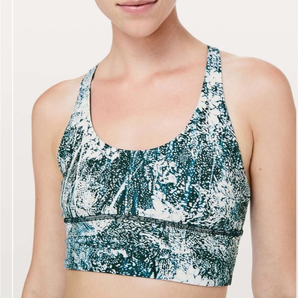 020 - Lululemon Free To Be Moved Bra size 4